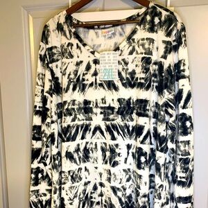 LuLaRoe Tie Dye Geometric 2XL Long Sleeve Black/White Top, NWT